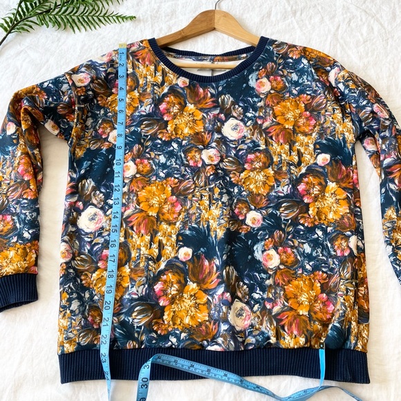 Pull & Bear Neoprene flower sweatshirt - Picture 5 of 10